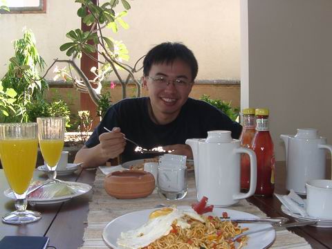 Bruce in breakfast