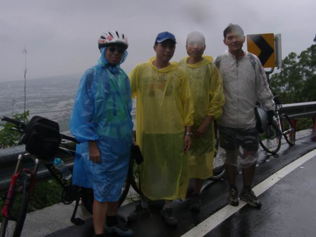 風雨生信心！