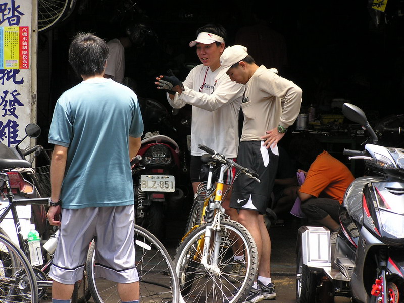 八里唯一的單車店
