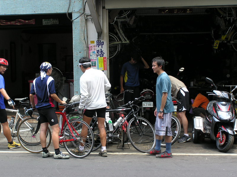 八里唯一的單車店