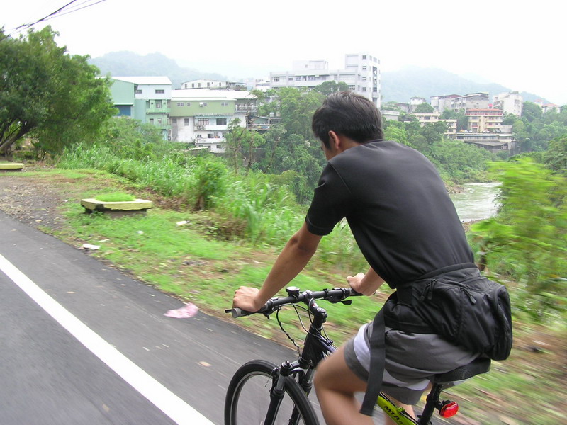 106公路