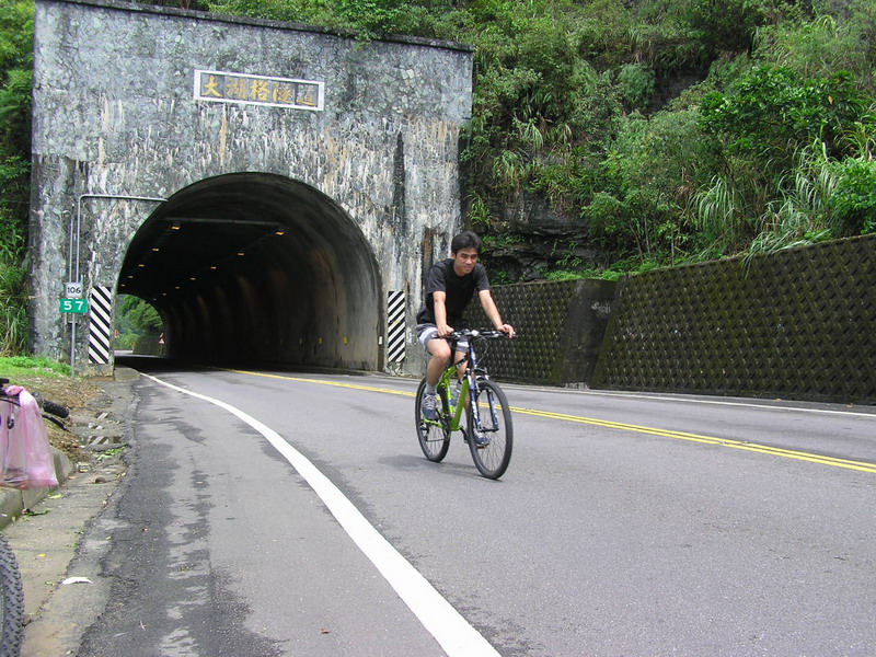 大湖格隧道