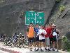 汐平公路路口合照
